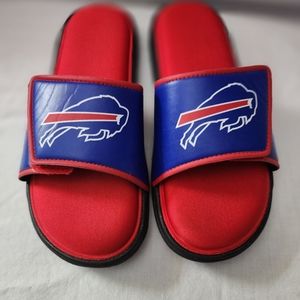 Buffalo Bills mens sandals.